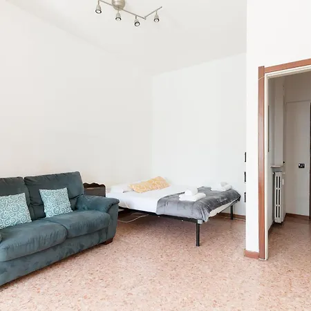 Apartment Guesthost - Corso Lodi Comfy Milan