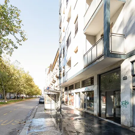 Guesthost - Corso Lodi Comfy Milán