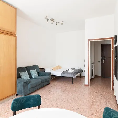 Guesthost - Corso Lodi Comfy Milão